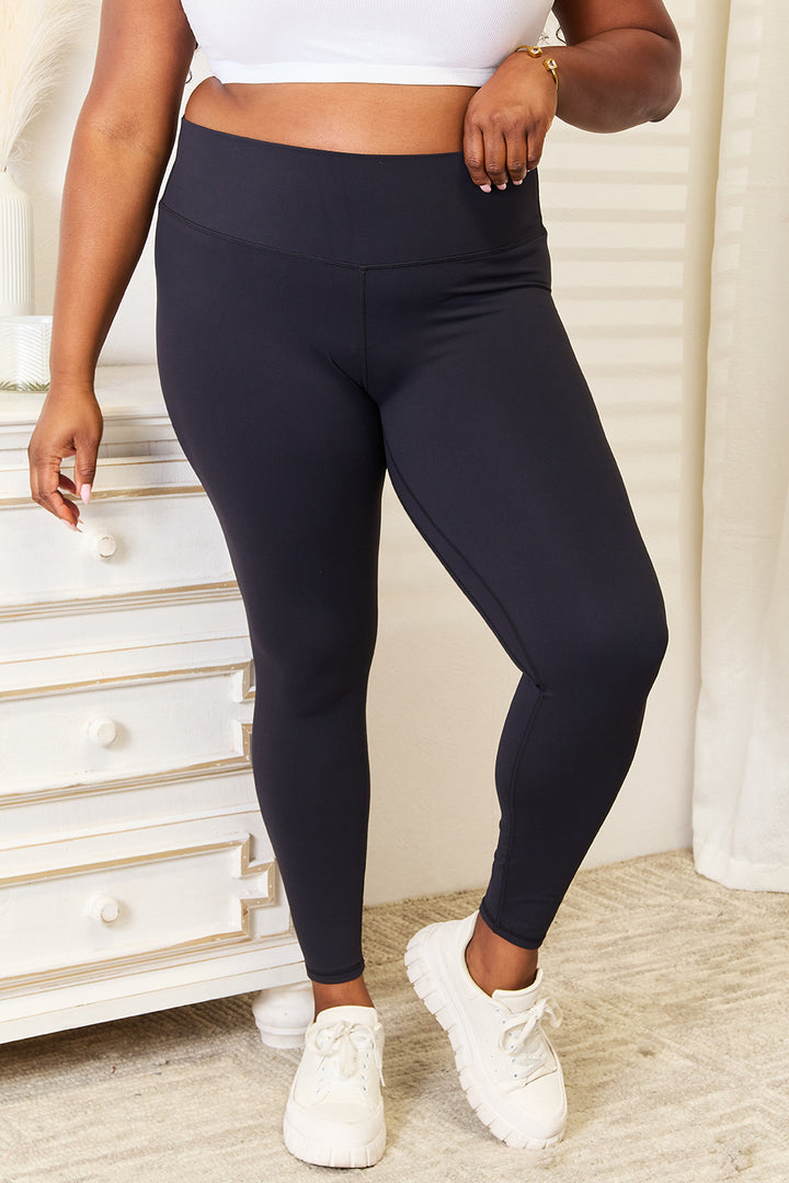 Ludowika Double Take Wide Waistband Sports Leggings
