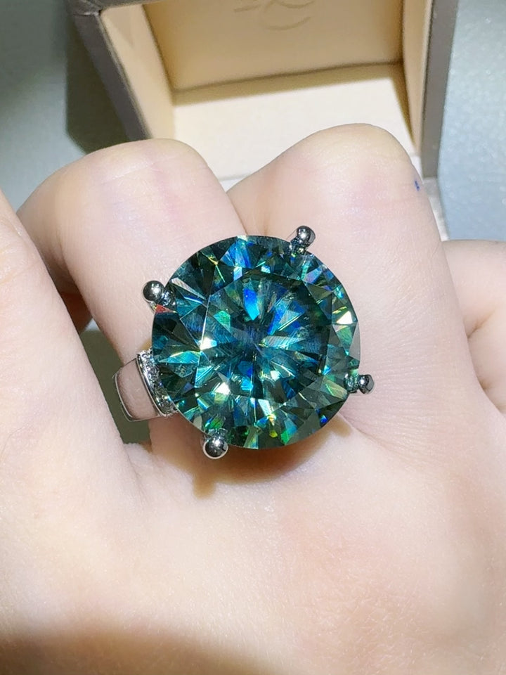 20 Carat Brilliant Moissanite Ring in Fine 925 Sterling Silver - Ludowika 